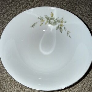 VINTAGE WYNDHAM FINE CHINA MELROSE 657 JAPAN 4 SALAD/SOUP BOWL 7" DIAMETER. Flaw